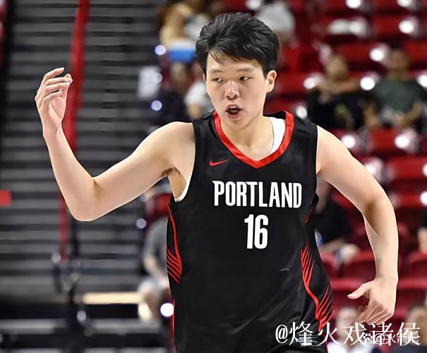 杨瀚森NBA生涯首次先发砍4分5板 开拓者不敌灰熊 杨瀚森NBA生涯首次先发砍4分5板 开拓者不敌灰熊